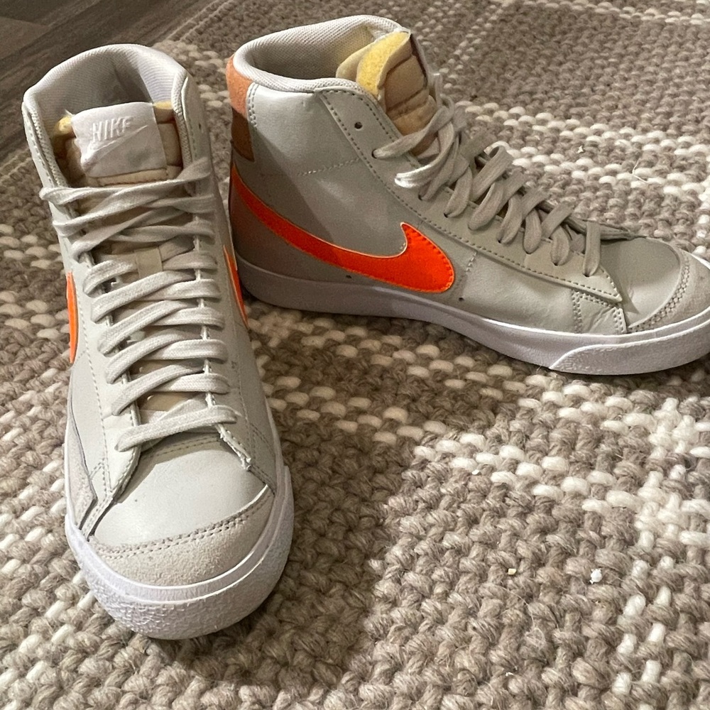 Nike Blazer Sneakers